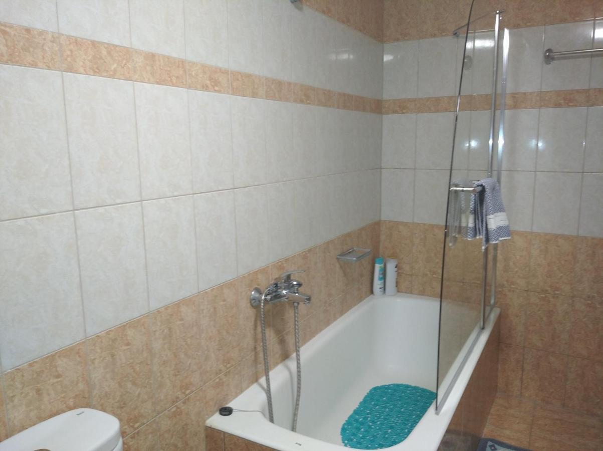 Granny'S Home Roussopoulio Екстериор снимка